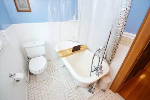 20 Clarington St, Irondequoit, NY 14609 photo 22