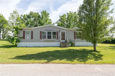 57 Green Vlg, Lima, NY 14485