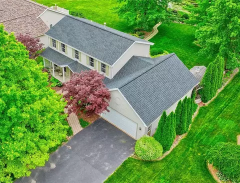12 Leah Ln, Chili, NY 14514