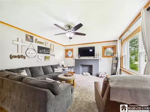 Living - 709 Main St, Olean, NY 14760 photo 2 of 3