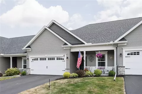 40 Cedar Cv, Gates, NY 14606