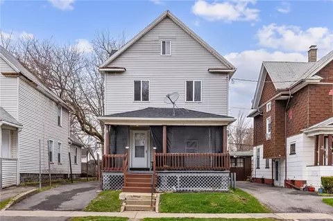 22 Roycroft Dr, Rochester, NY 14621