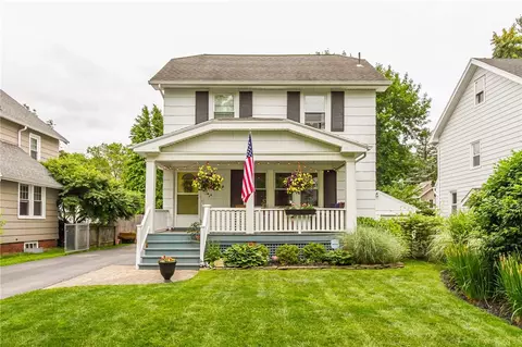 25 Colebourne Rd, Rochester, NY 14609