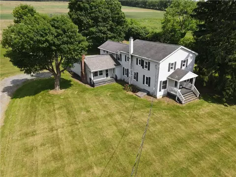 8557 Reeds Corners Rd, Sparta, NY 14437