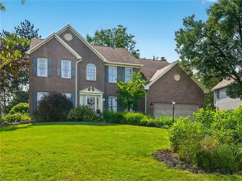 3173 Valley Dr, Walworth, NY 14568