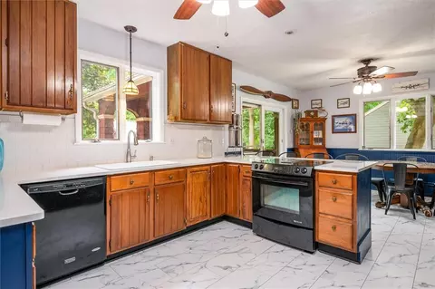 Kitchen - 7424 E Main St, Lima, NY 14485 photo 5 of 6