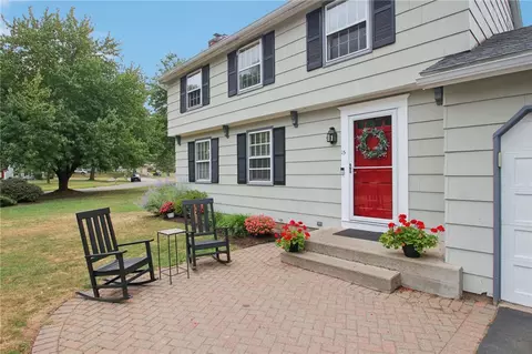 15 Beaconview Ct, Irondequoit, NY 14617 photo 4