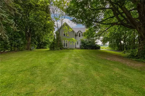 7384 County Line Rd, Ontario, NY 14519