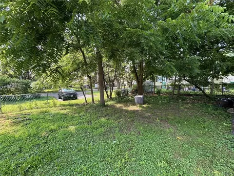 Exterior - 472 Seneca Rd, Irondequoit, NY 14622 photo 6 of 7