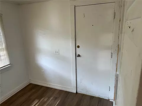 Entry Way - 472 Seneca Rd, Irondequoit, NY 14622 photo 2 of 2