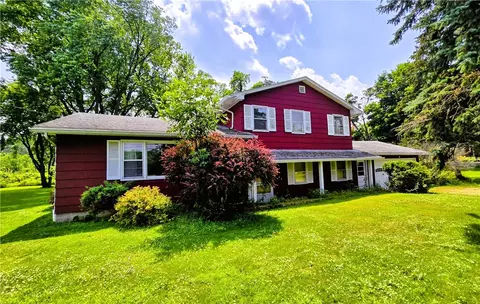 6865 4th Section Rd, Sweden, NY 14420