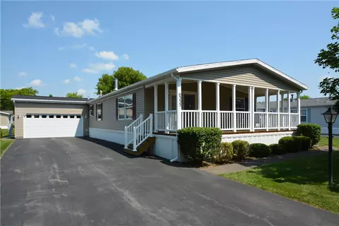 6355 Lambert St, Victor, NY 14564