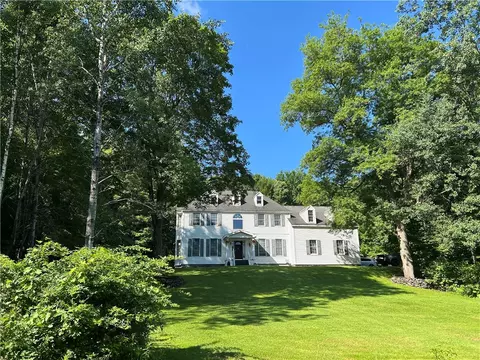 641 Heritage Hill Rd, Oneonta, NY 13820