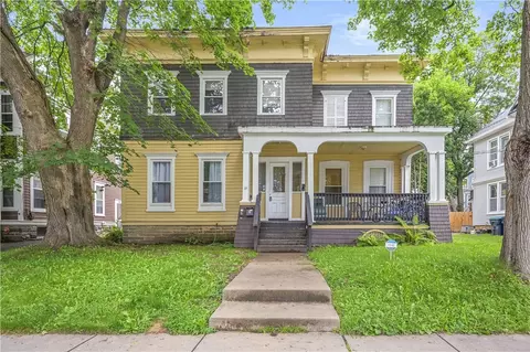 31 Cedar St, Oneonta, NY 13820