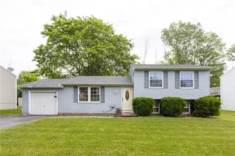 75 Burning Brush Dr, Gates, NY 14606