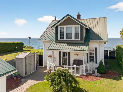 5631 West Blf, Burt, NY 14028