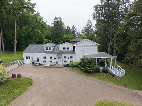 36 Chapel St, Almond, NY 14804