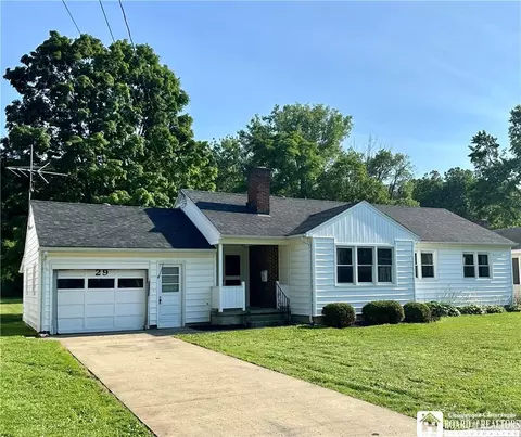 29 Miller St, Persia, NY 14070