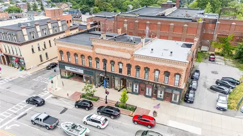 40 S Main St, Canandaigua, NY 14424
