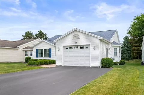 13 College Greene Dr, Chili, NY 14514