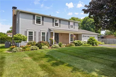 30 Olde Tavern Cir, Greece, NY 14612