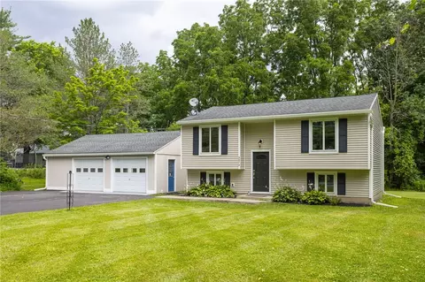 3473 Pebble Beach Rd, Lakeville, NY 14480