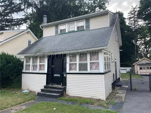 37 Outlook Dr, Irondequoit, NY 14622