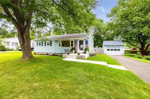 236 Buffalo St, Canandaigua, NY 14424