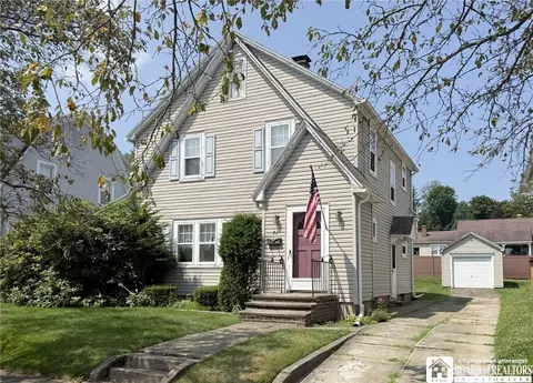 71 Hotchkiss St, Jamestown, NY 14701