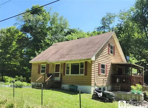 960 Peterson Rd, Carroll, NY 14738