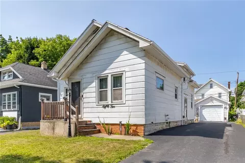 82 Barnard St, Greece, NY 14616