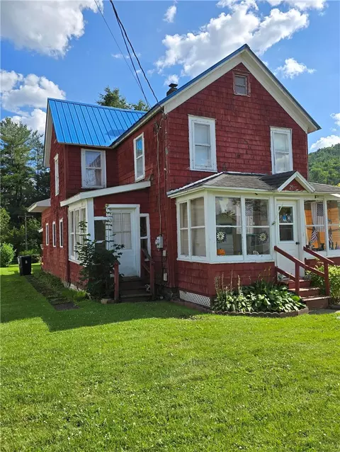 29 Beebe Ave, Norwich, NY 13815