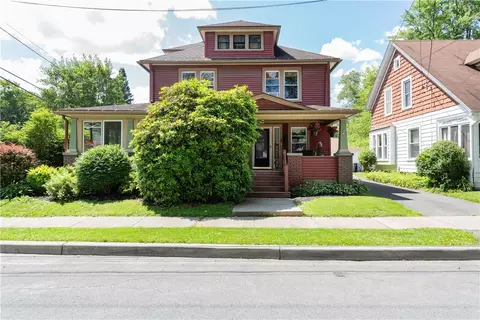 11 W End Ave, Oneonta, NY 13820