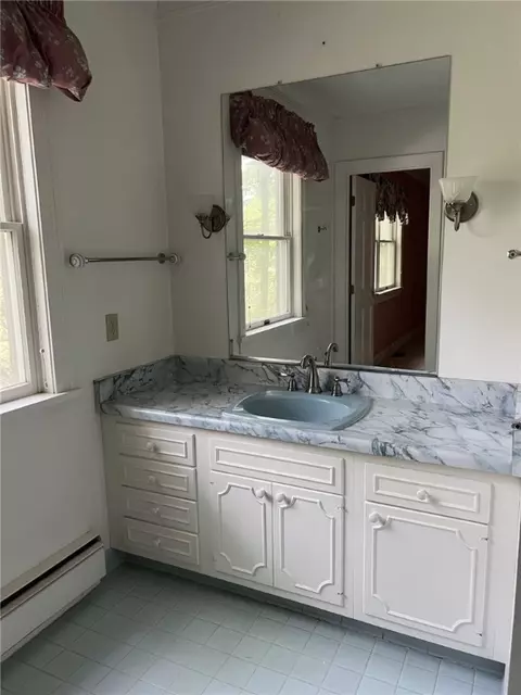 Bath - 261 Upper Delevan Ave, Corning, NY 14830 photo 1 of 3