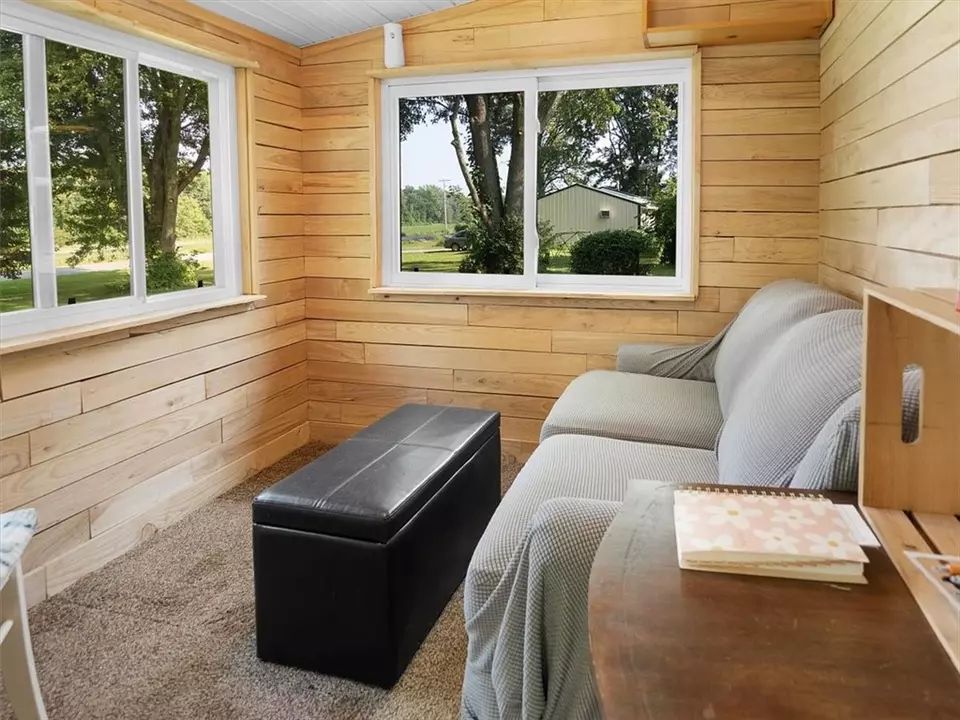 Exterior - 10396 Linwood Rd N, Le Roy, NY 14482 photo 2 of 5