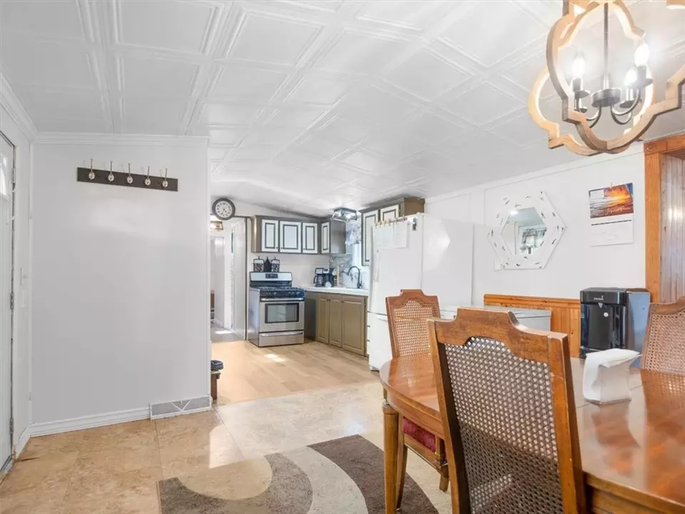 Dining - 10396 Linwood Rd N, Le Roy, NY 14482 photo 2 of 3