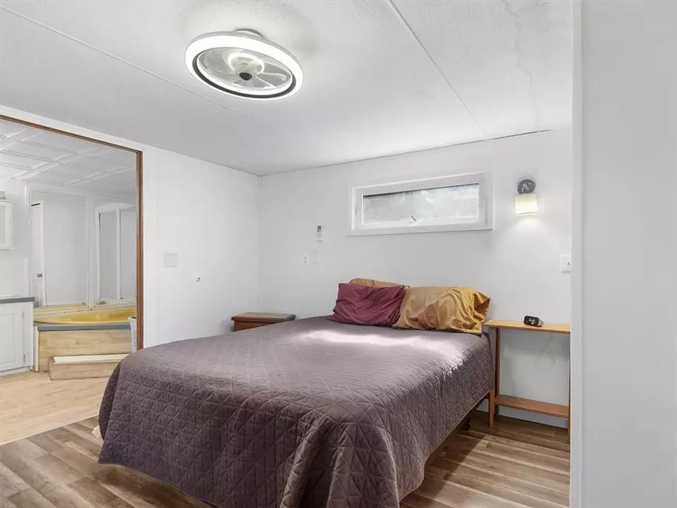 Bedroom - 10396 Linwood Rd N, Le Roy, NY 14482 photo 2 of 4