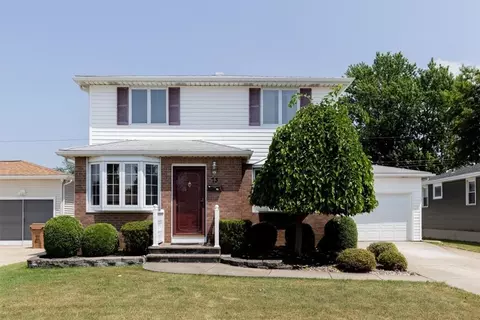 73 Judith Dr, Cheektowaga, NY 14227