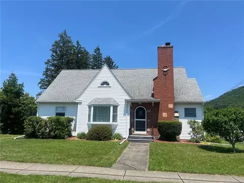 207 E Pulteney St, Corning, NY 14830