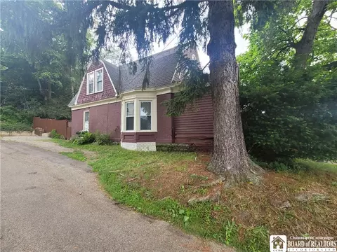 214 Hazzard St, Jamestown, NY 14701