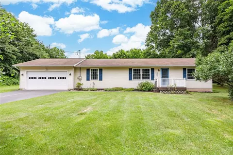 4358 Shortsville Rd, Shortsville, NY 14548