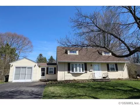58 W Cavalier Rd, Wheatland, NY 14546