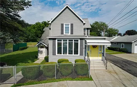 211 213-215 Conhocton St, Corning, NY 14830