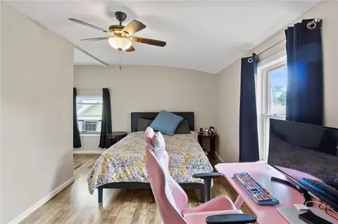 Bedroom - 174 Frontenac Hts, Irondequoit, NY 14617 photo 4 of 5