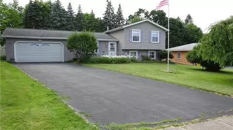 95 Shore Vista Dr, Greece, NY 14612