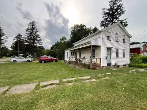 22 Jefferson St, North Dansville, NY 14437