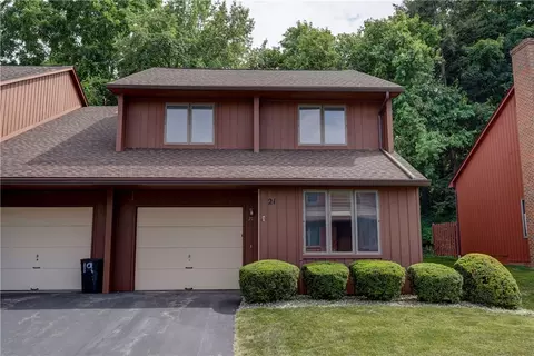 21 Spring Hl, Perinton, NY 14450