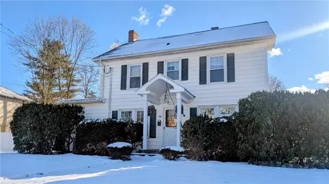 917 W Gray St, Elmira, NY 14905