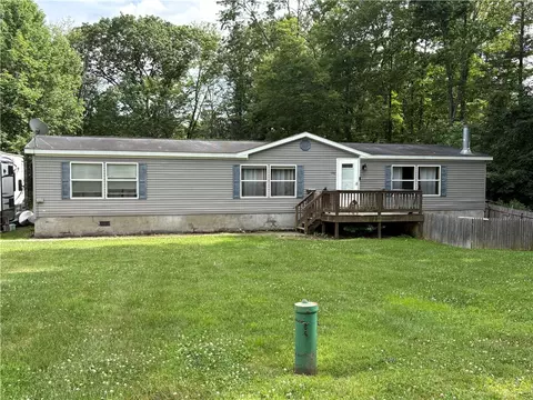 536 Junction Rd, Bainbridge, NY 13733