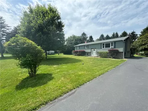 12017 Birch Dr, Corning, NY 14830